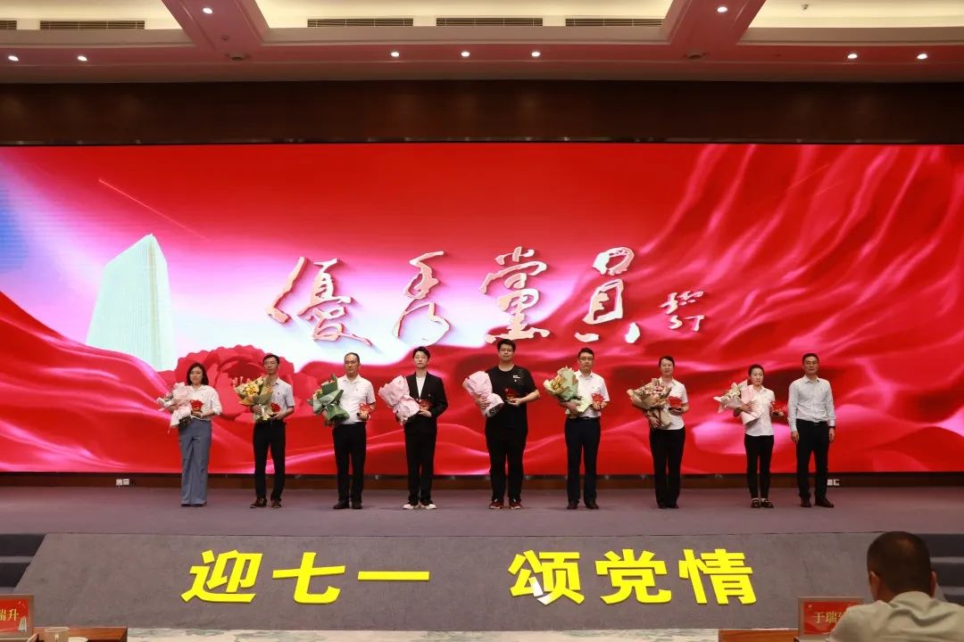 1687916285279664.jpg 64.jpg