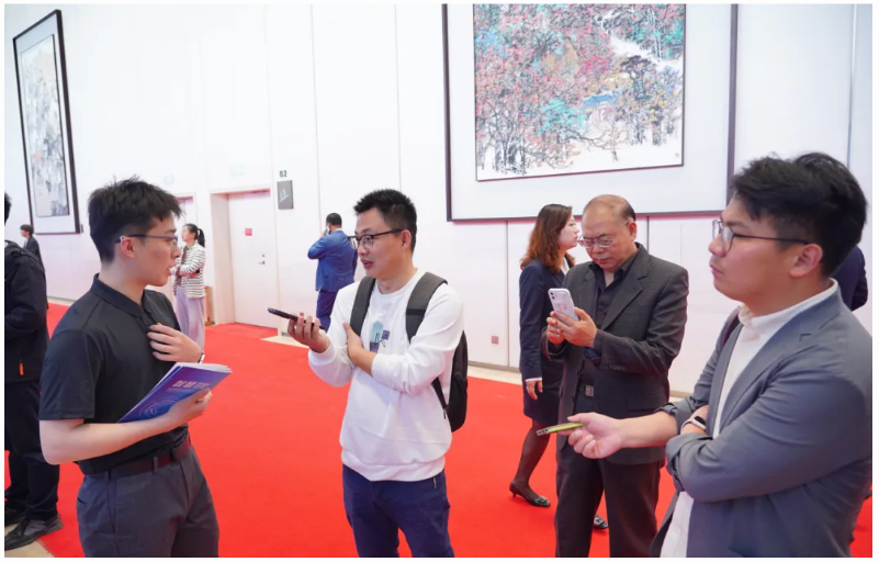 “機(jī)”聚新動能 “智”創(chuàng)新未來丨文達(dá)通無人清掃機(jī)器人亮相2025青島市具身智能機(jī)器人生態(tài)發(fā)展大會 “機(jī)”聚新動能 “智”創(chuàng)新未來丨文達(dá)通無人清掃機(jī)器人亮相2025青島市具身智能機(jī)器人生態(tài)發(fā)展大會